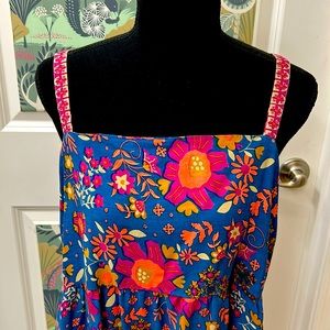 Gently worn Natural Life summer dress. 100% rayon. 1X perfect condition.